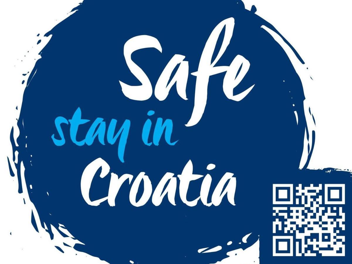 Mirta Deluxe Superior 5 Star Apartment, Your Piece Of Heaven By The Sea & Park, With Sea & Park View Novigrad Istria Eksteriør bilde